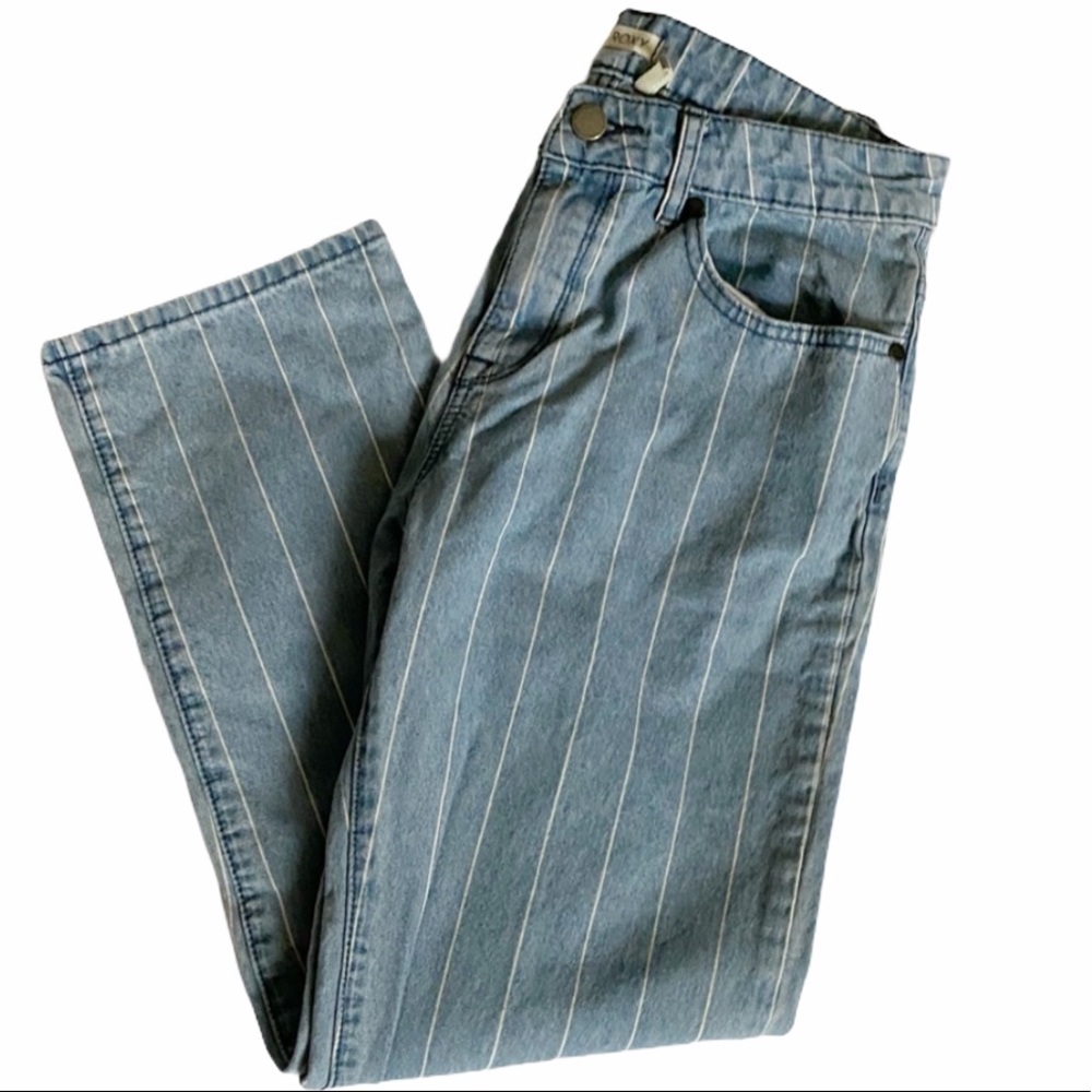 Roxy Relaxed Pinstripe Cropped Capri Jeans Size 25 Light Wash - Picture 8 of 9